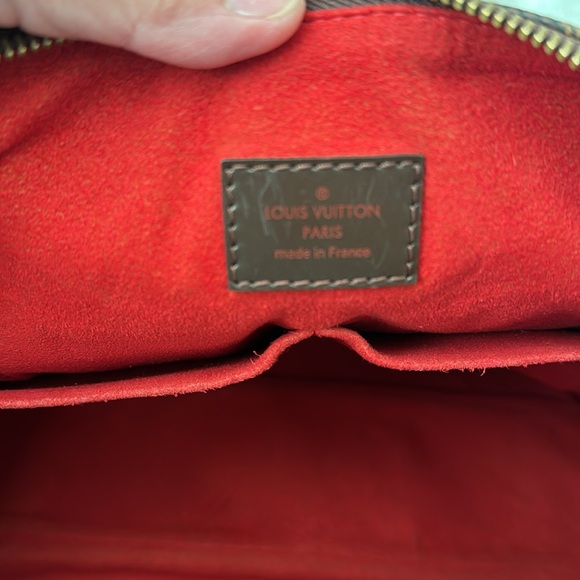 Louis Vuitton - Picture 8 of 16